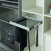 Вешалка  Starax для брюк с доводчиком,крепление универсальное 900 мм(850-880*470*95) Серый